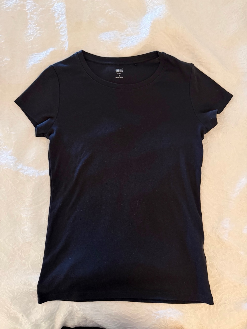 Uniqlo Black Short Sleeve Crewneck Tee